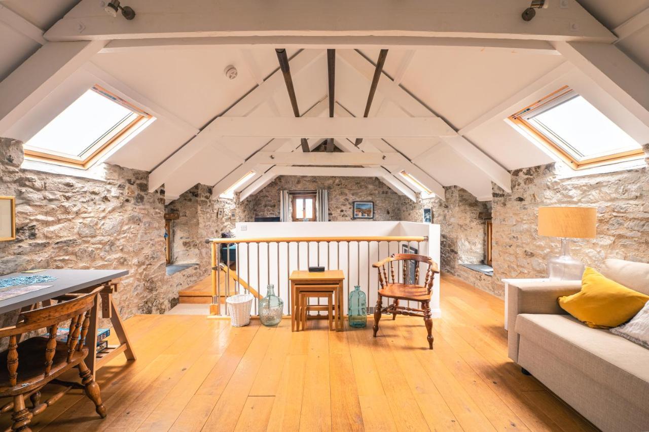 Stunning Converted Granary In Heart Of St Davids Екстериор снимка