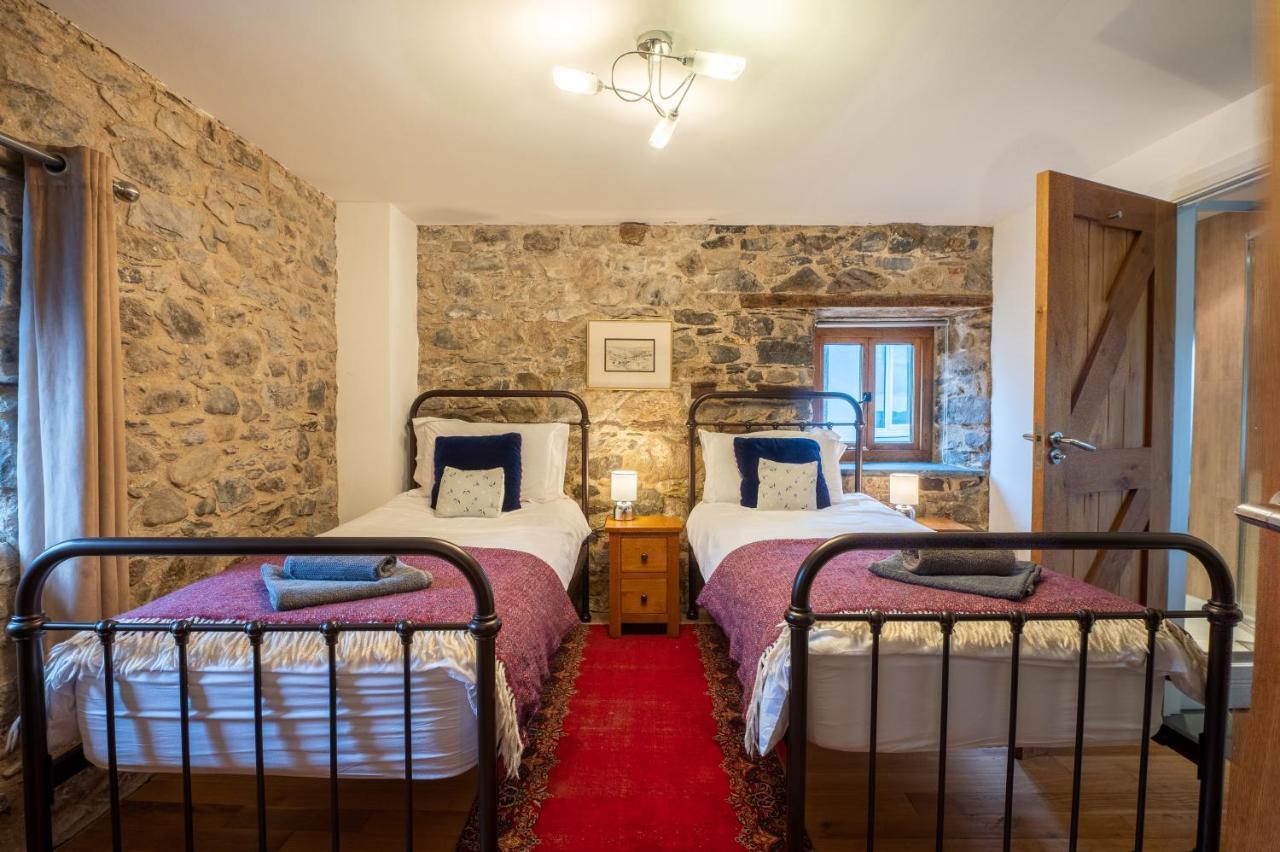 Stunning Converted Granary In Heart Of St Davids Екстериор снимка