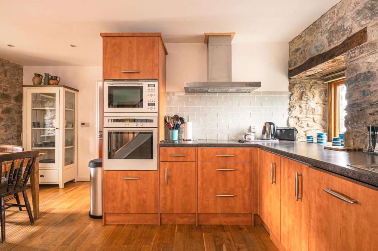 Stunning Converted Granary In Heart Of St Davids Екстериор снимка