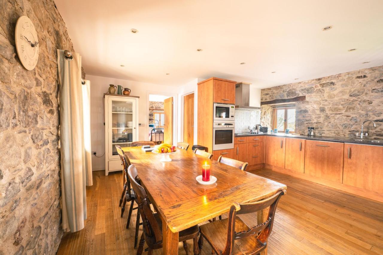 Stunning Converted Granary In Heart Of St Davids Екстериор снимка