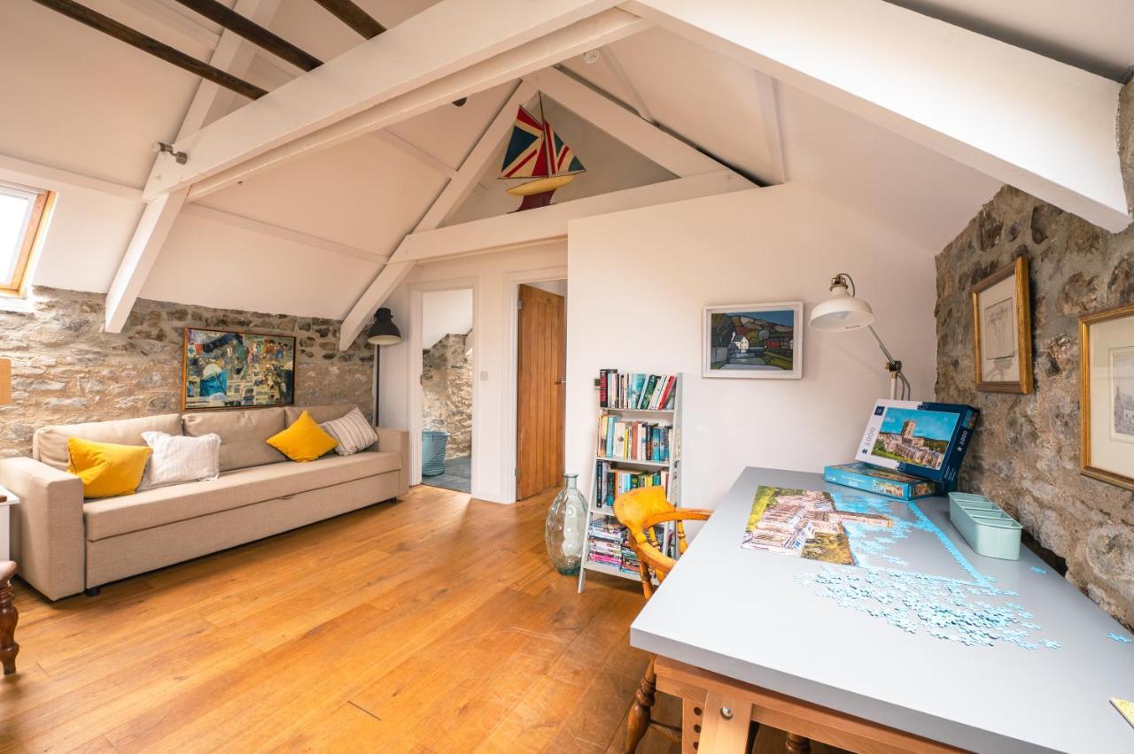 Stunning Converted Granary In Heart Of St Davids Apartment Екстериор снимка