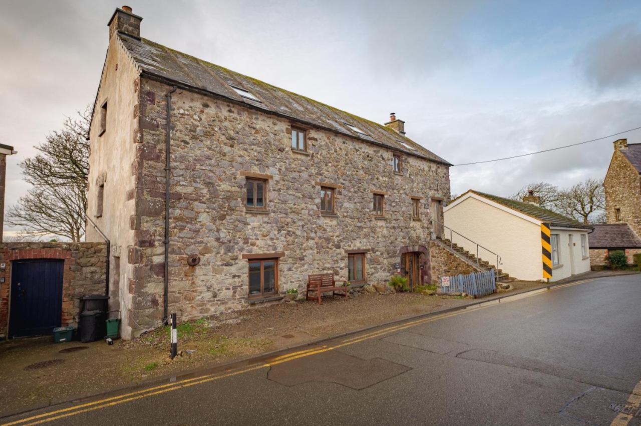 Stunning Converted Granary In Heart Of St Davids Екстериор снимка